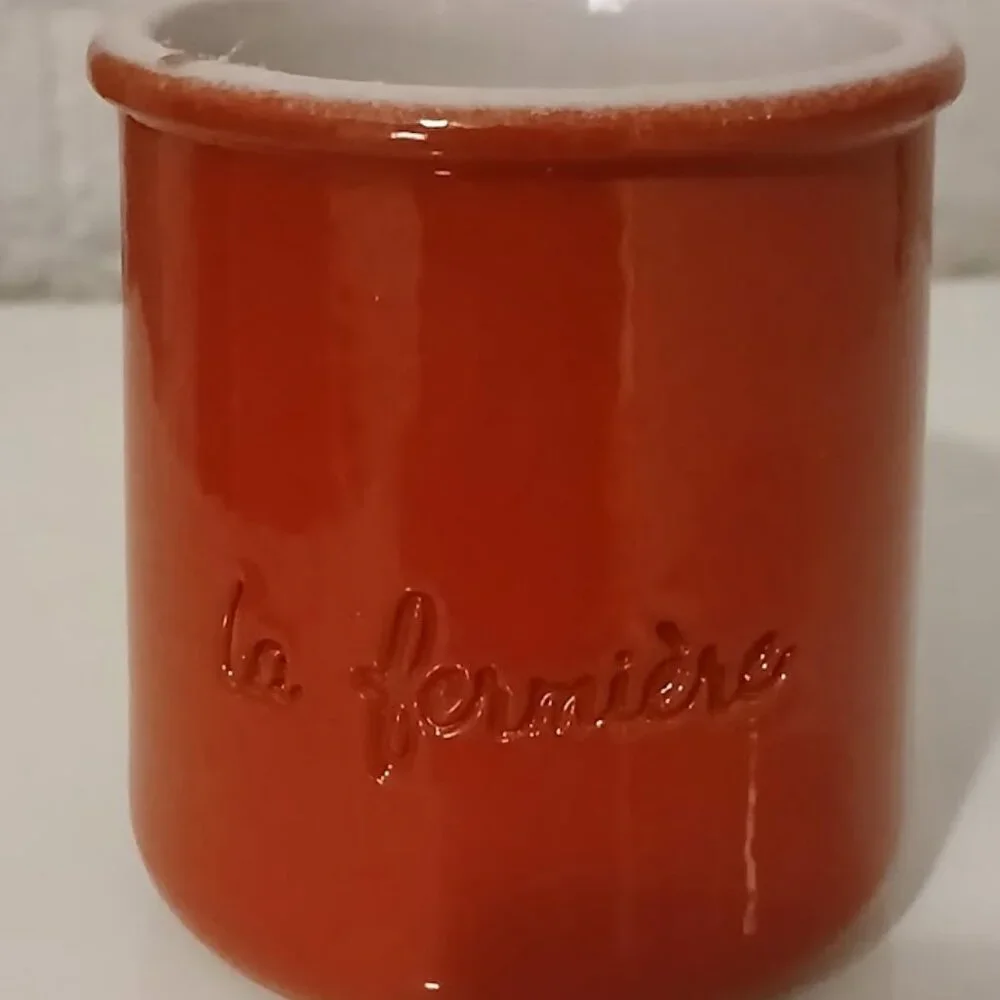 La Fermiere Clay Pots - cornflower blue - set of (2) plus (1) bonus red pot